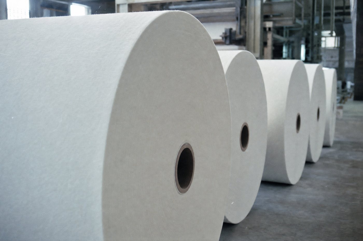 Tissue parent rolls